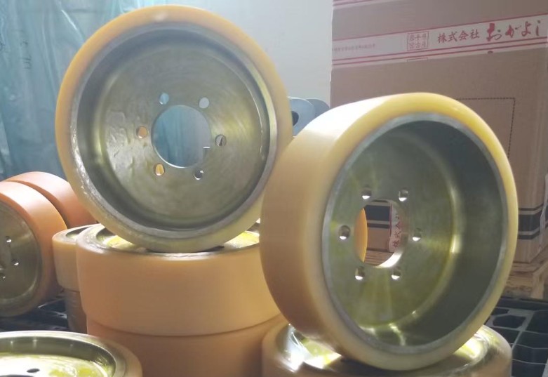 AGV polyurethane drive wheel
