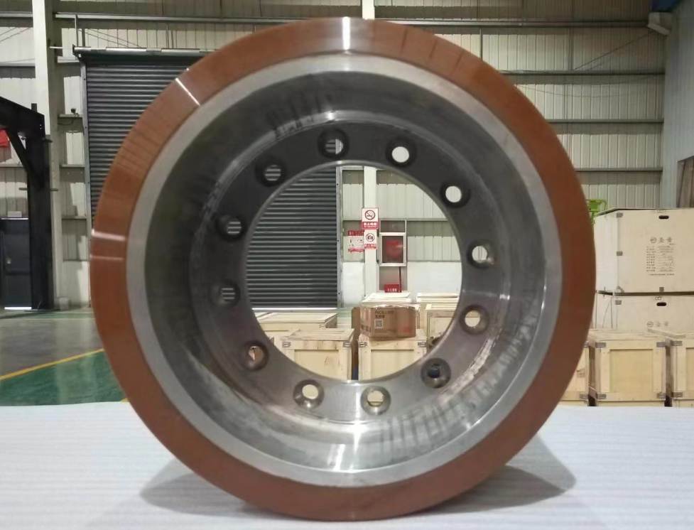 Heavy duty AGV wheel